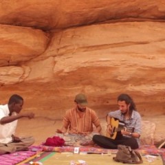 عبر فيلم وموسيقى: فنّانون جزائريّون يعيدون صياغة علاقتهم بمكانهم إفريقيا